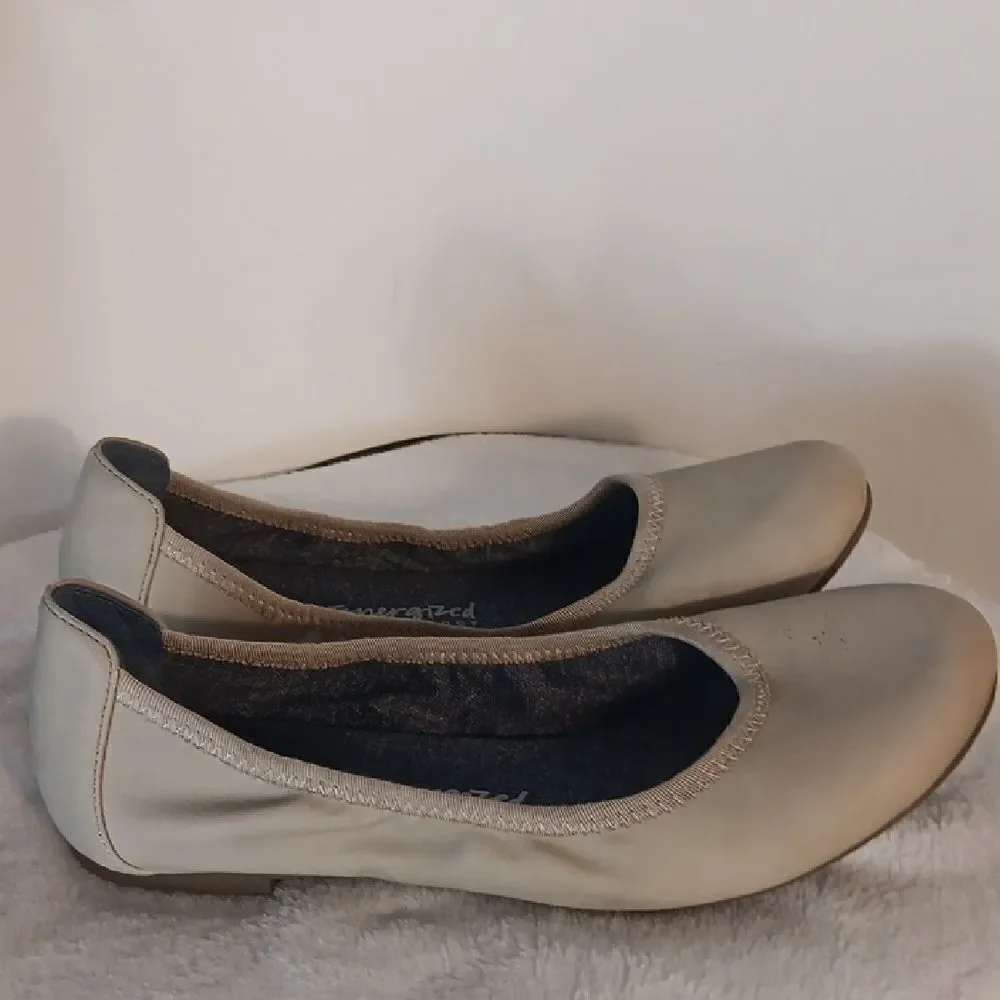 Dr Scholls Elegant Tan Ballet Flats